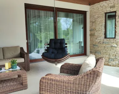 Borovi fenyőből kézzel készített egyedi pihenőszék